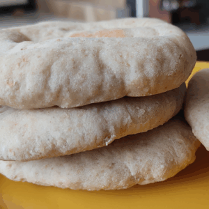 Pan pita blanco de masa madre